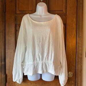 NWT H&M White Eyelet Pullover Top w/Peplum Size 2XL